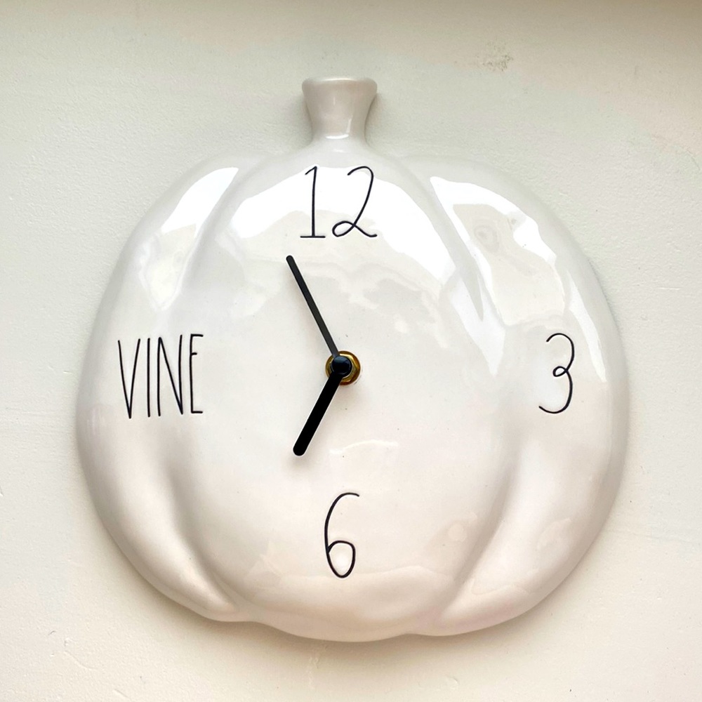 Rae Dunn Pumpkin Clock